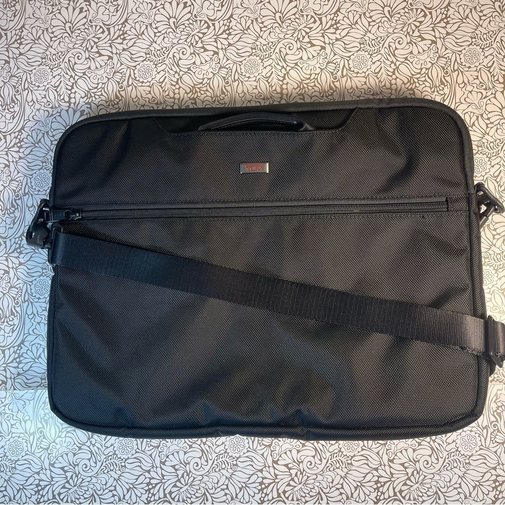 TUMI Black Padded Laptop Bag Briefcase Travel Work Bag Computer Case